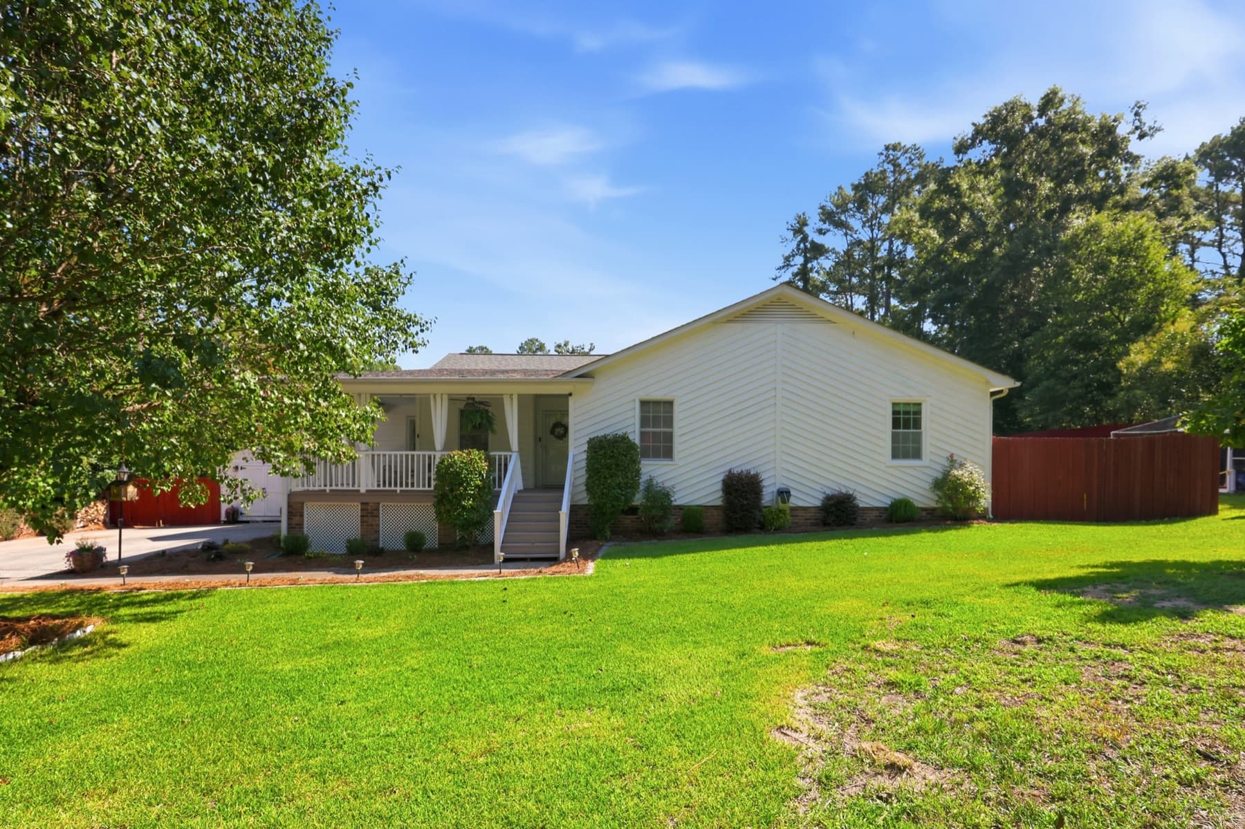Exterior of 405 Country Club Dr in Weddington